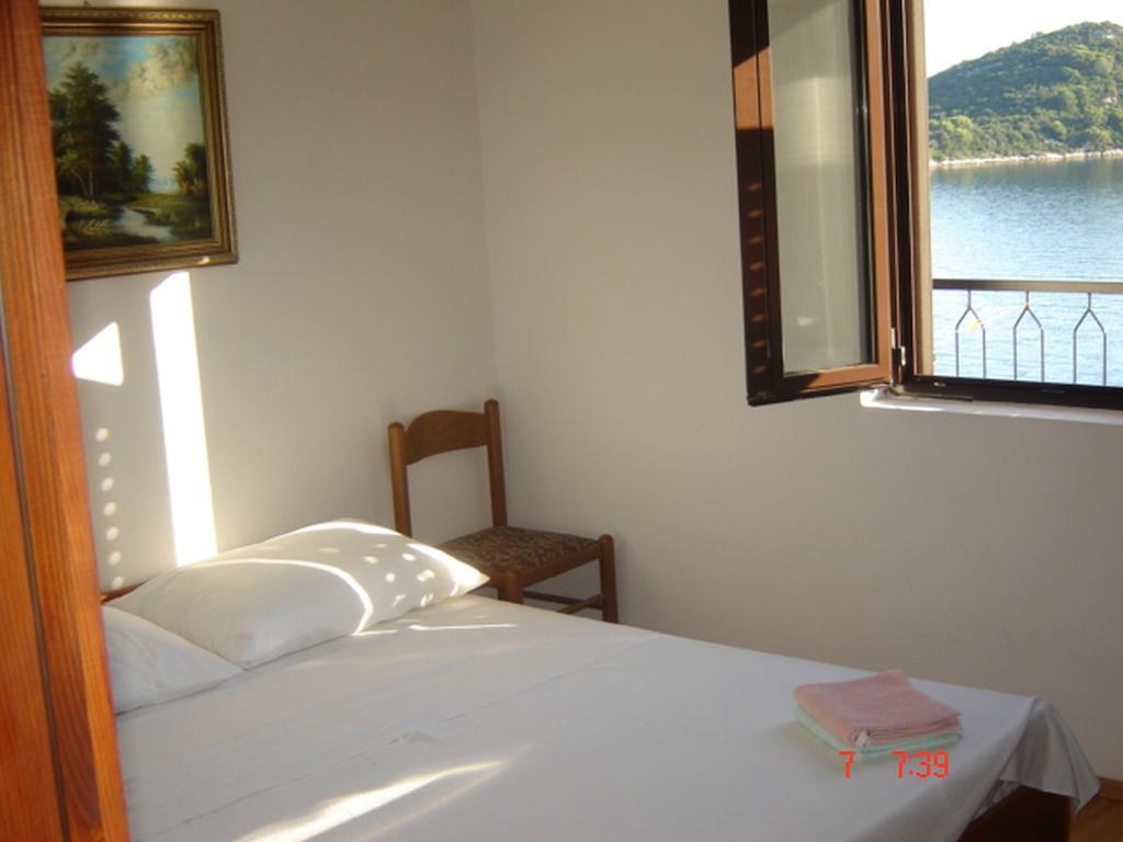 Apartments "Villa Mungos" Sobra Zimmer foto