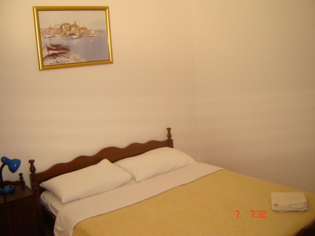 Apartments "Villa Mungos" Sobra Zimmer foto
